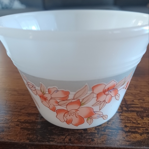 Vintage Indopal Indonesia Termocrisa Milk Glass Floral Ramekin Custard Cup X 5 - Picture 3 of 11
